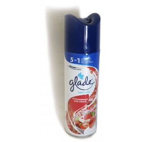 Glade Secrets Strawberry & Cream 180ml
