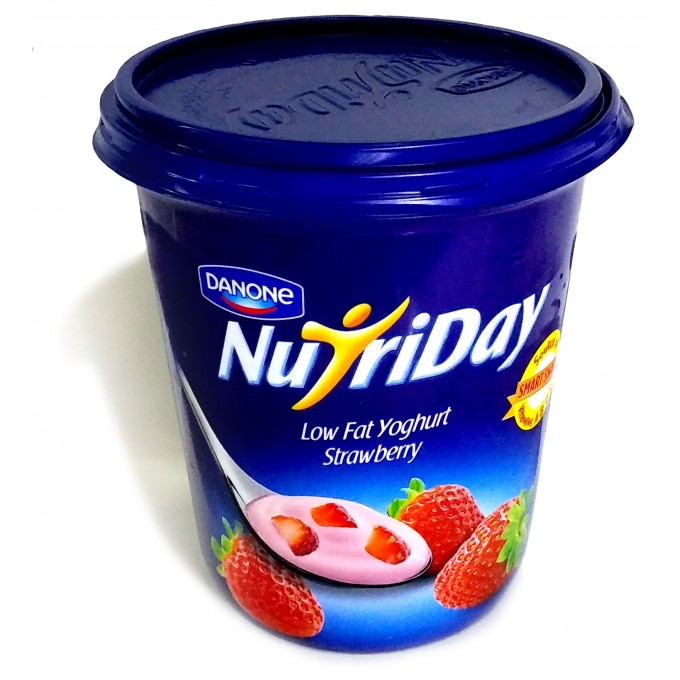 Danone Nutriday Low Fat Yoghurt Strawberry Flavoured 1kg 